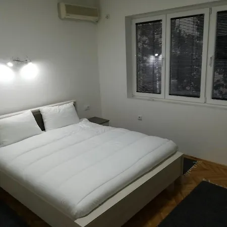 New Central Apartman *